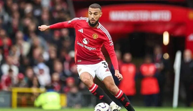 نصير مزراوي مدافع مانشستر يونايتد والمنتخب المغربي