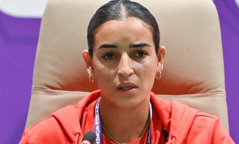 حنان آيت الحاج لاعبة المنتخب المغربي النسوي لكرة القدم