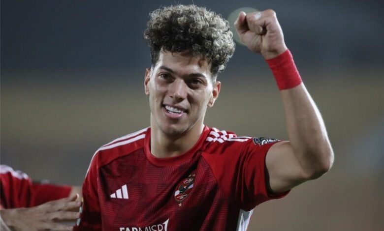 لاعب الأهلي إمام عاشور
