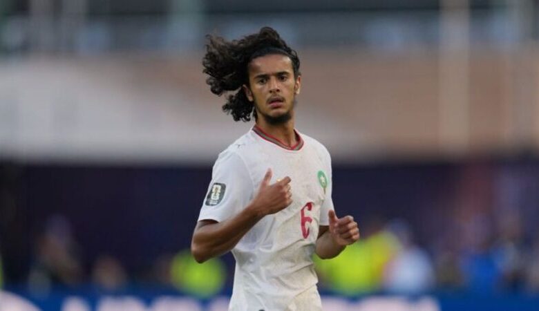أيوب بوعدي لاعب المنتخب المغربي ونادي ليل الفرنسي