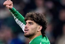 عبد الصمد الزلزولي خلال تداريب ريال بيتيس الجماعية