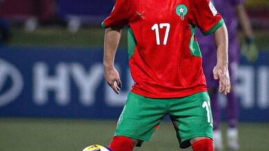 منصف زكري لاعب نادي ميشلن البلجيكي