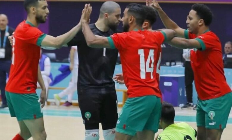 لاعبو منتخب الفوتسال المغربي خلال أحد التداريب