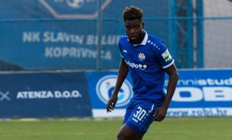 مايكل أغبيكبورنو لاعب وسط المنتخب الغاني الجديد في صفوف الرجاء الرياضي