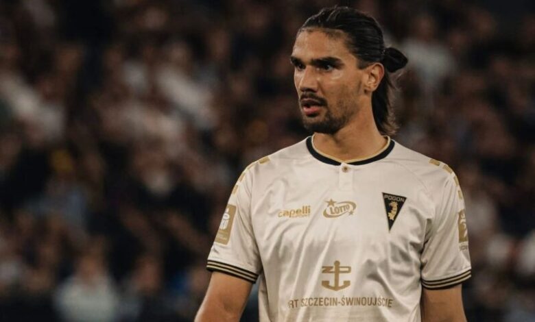المدافع ماريان هوجا القادم إلى الرجاء الرياضي من كلوج الروماني