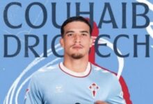 صهيب دريوش لاعب المنتخب المغربي خلال توقيعه لنادي سيلتا فيغو الإسباني