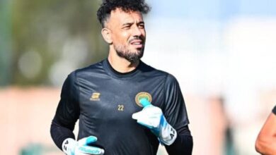 الحارس المغربي أنس الزنيتي بقميص ناديه الجديد