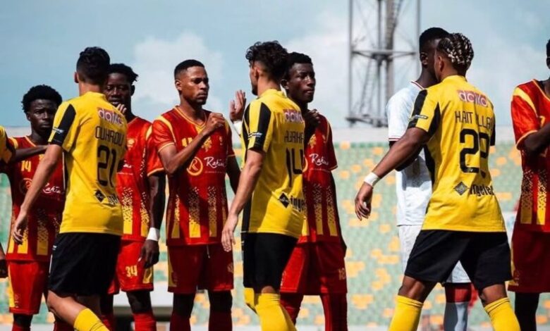 شعار الاتحاد الإفريقي لكرة القدم الكاف وأندية مغربية في دور الـ32