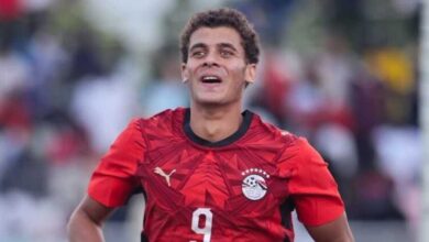 لاعبو المنتخب المصري يحتفلون خلال مباراة جنوب السودان في تصفيات كان 2027