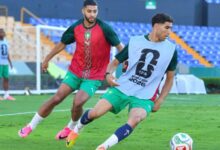 أشرف حكيمي وإسماعيل الصيباري خلال معسكر المنتخب المغربي