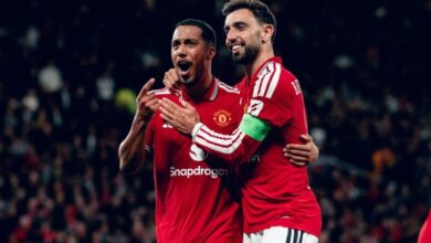 نصير مزراوي مع مانشستر يونايتد في مباراة صباح بدوري أبطال أوروبا