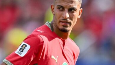 عز الدين أوناحي لاعب المنتخب المغربي وباناثينايكوس اليوناني