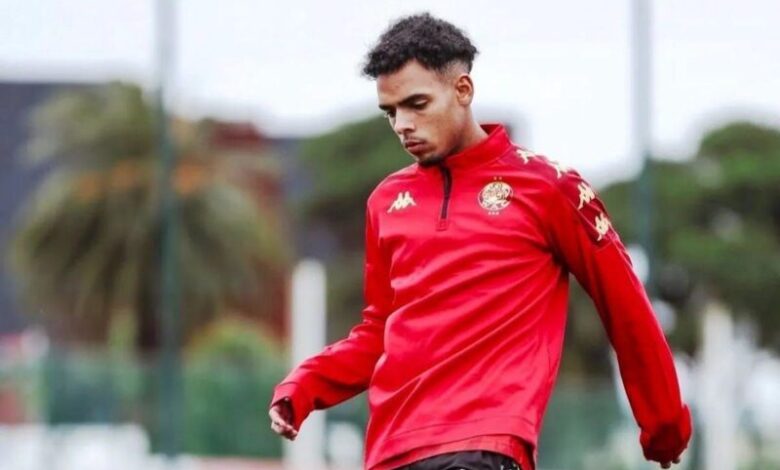المهاجم البوليفي مويسيس بانياغوا لاعب الوداد الرياضي