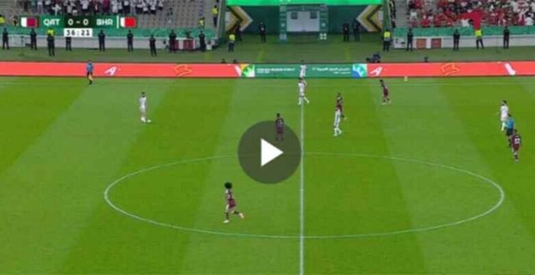 لحظة من مباراة قطر والبحرين في كأس الخليج العربي خليجي 27