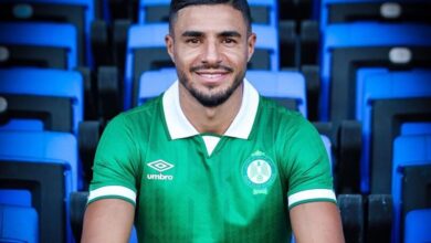 منعم الإدريسي بقميص الرجاء الرياضي