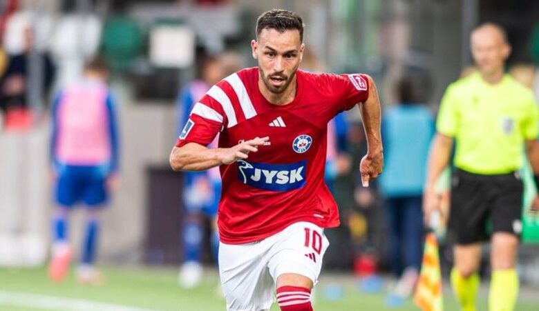 يونس باكيز لاعب الرجاء البيضاوي الجديد