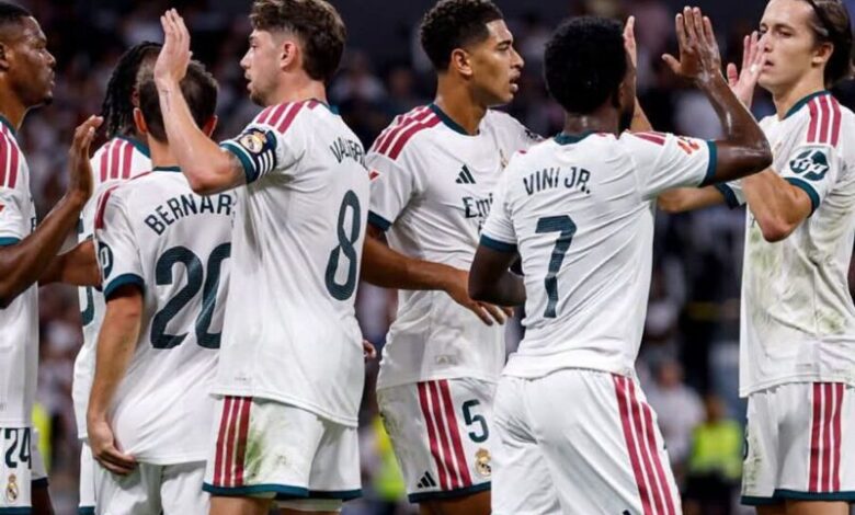 كيليان مبابي يحتفل بهدفه مع ريال مدريد أمام رايو فاييكانو