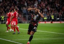 إسماعيل الصيباري يحتفل بهدفه الأول مع بايرن ميونخ