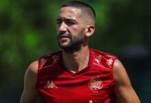 حكيم زياش خلال تواجده بمركب محمد بنجلون في تدريبات الوداد الرياضي