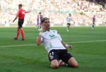 ياسر الزابيري لاعب راسينغ سانتاندير يحتفل بهدفه أمام ألافيس