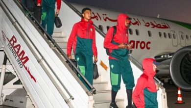 بعثة المنتخب المغربي أسود الأطلس تصل إلى طنجة استعدادا لمواجهة مالي وديا