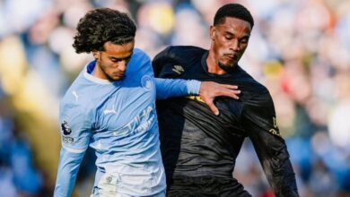 أيوب بوعدي خلال مشاركته الأساسية الأولى مع مانشستر سيتي في الدوري الإنجليزي الممتاز