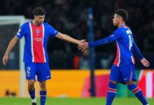 أشرف حكيمي خلال مباراة باريس سان جيرمان وبرشلونة في دوري أبطال أوروبا