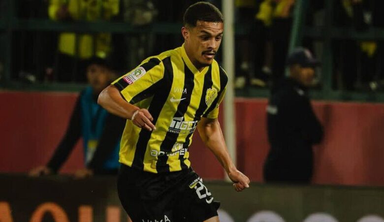 لقطة من مباراة المغرب الفاسي وأسيك ميموزا في دوري أبطال إفريقيا