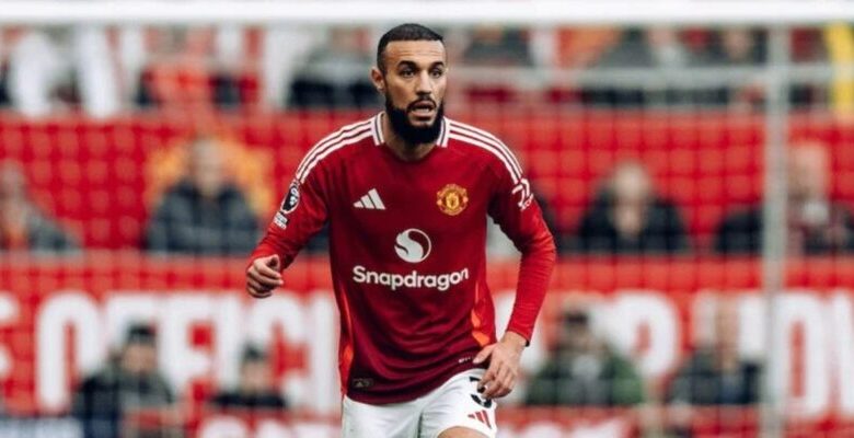نصير مزراوي لاعب مانشستر يونايتد والمنتخب المغربي