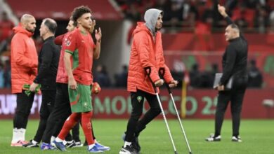 عز الدين أوناحي خلال مباراة مع المنتخب المغربي