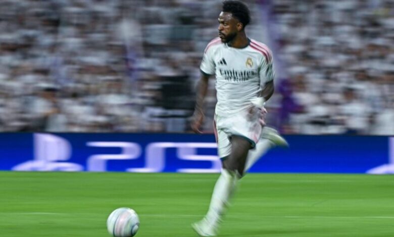لاعبو ريال مدريد يحتفلون بهدف في مباراة لايبزيغ بدوري أبطال أوروبا